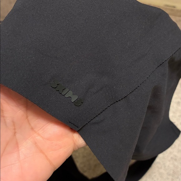 SKIMS Classic Black Bra - Picture 4 of 6